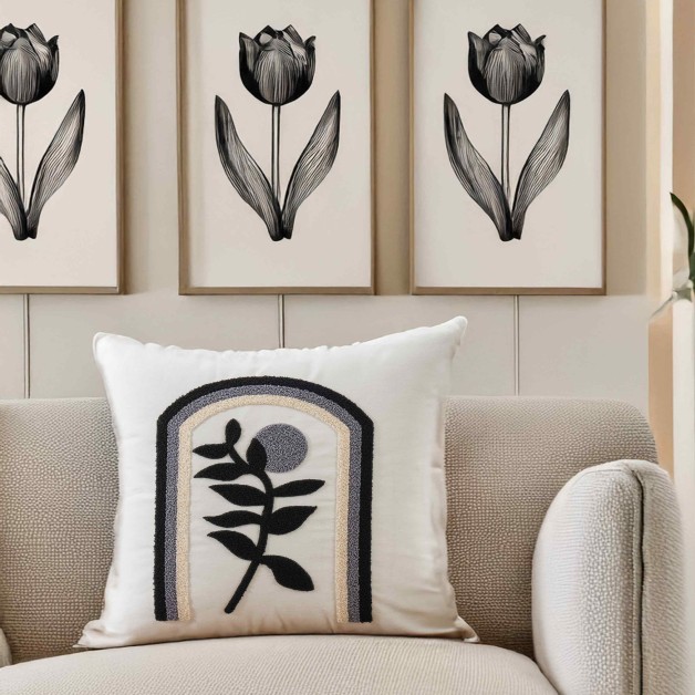 Dekorační povlak z lnu s ruční výšivkou Černý tulipán 43/43